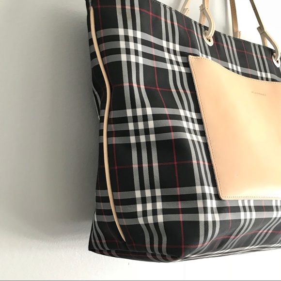 ❌SOLD❌Authentic Burberry Nova large tote bag EUC - Picture 3 of 7